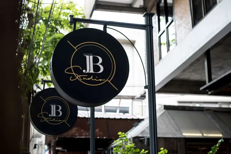 Enseigne pour restaurant, Cannes, L'Impression Cannoise